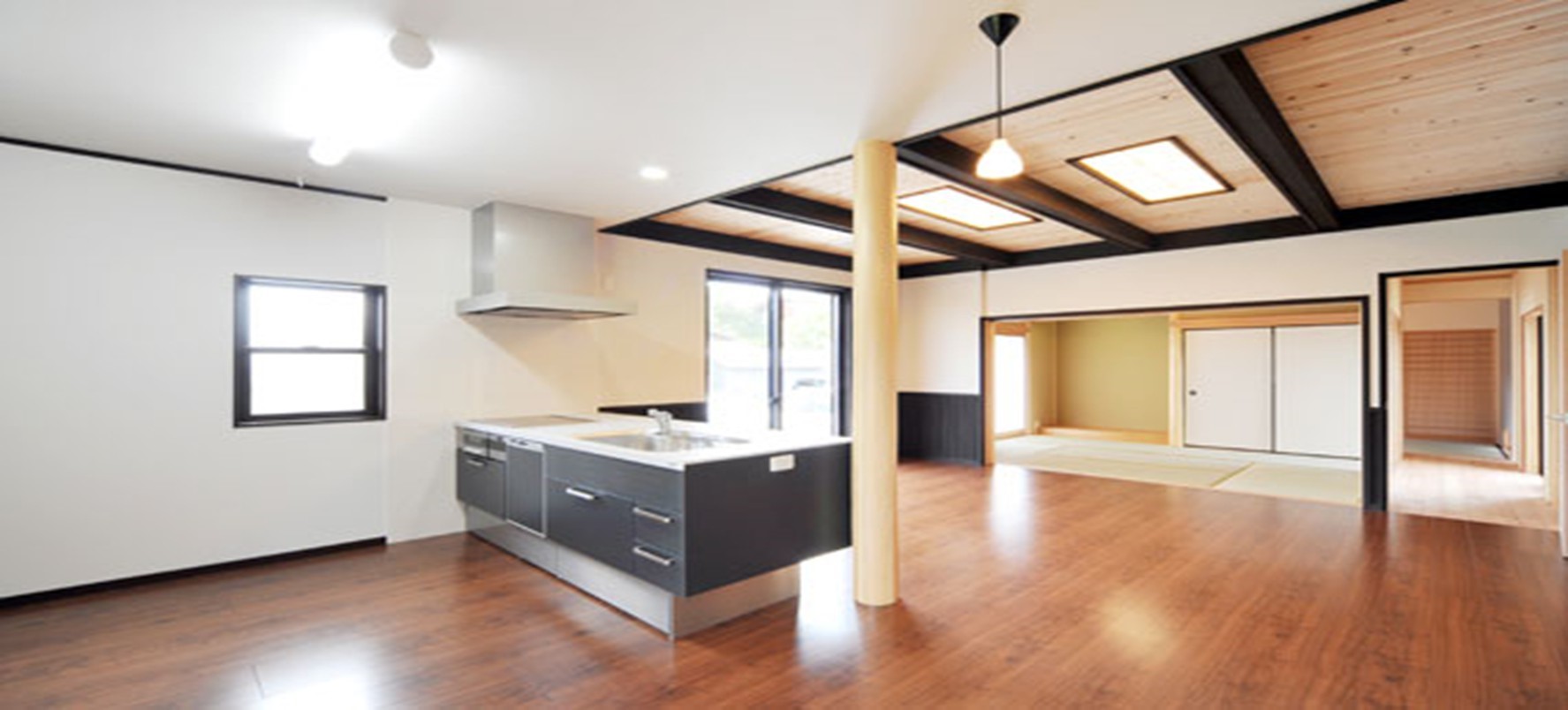 リビングダイニング２